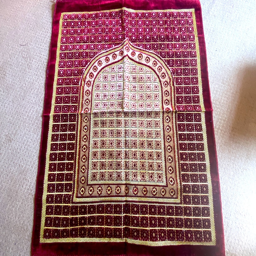 Prayers rug, wall decorations
